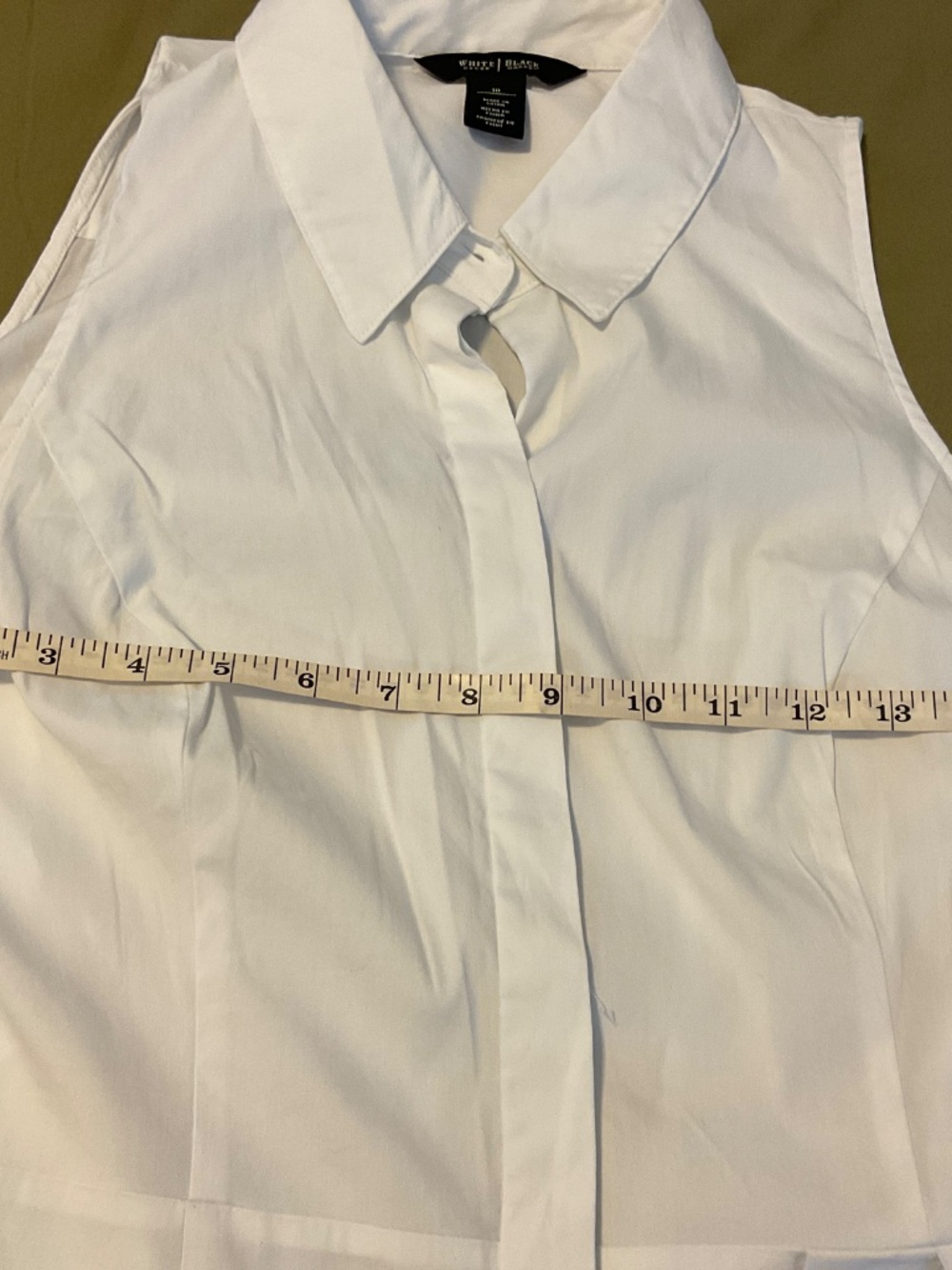 Ladies size 10 WHBM sleeveless white blouse - Picture 5 of 5